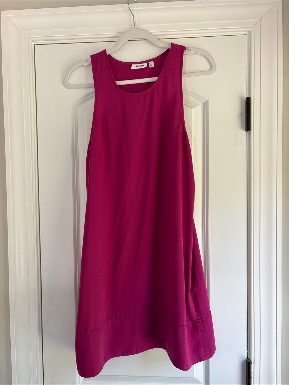 Tildon Fuchsia Sleeveless Shift Dress